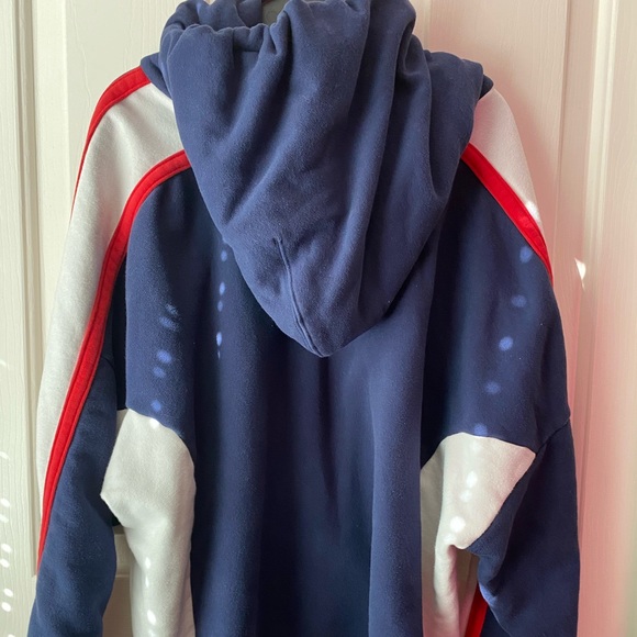 Levi’s Croptop Hoodie - Picture 2 of 3